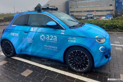 Car sharing con auto a guida autonoma a Brescia