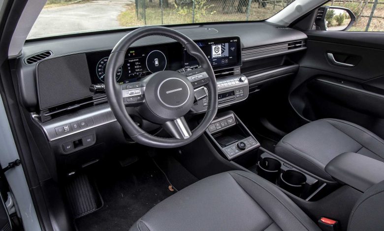 Hyundai Kona Hybrid 2024 interni