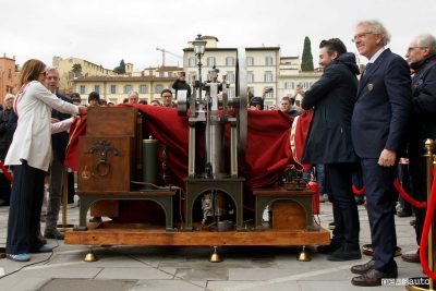 Restauro e messa a moto a Firenze del primo motore a scoppio della storia