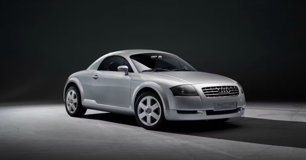 Personalmente, vediamo nella berlina elettrica orientale qualcosa della divina tedesca Audi TT