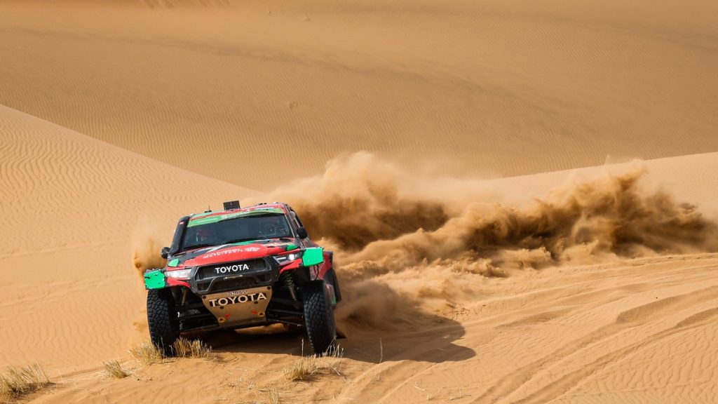 Yazeed Al-Rajhi è leader provvisorio della classifica generale classe Auto Ultimate Dakar 2025