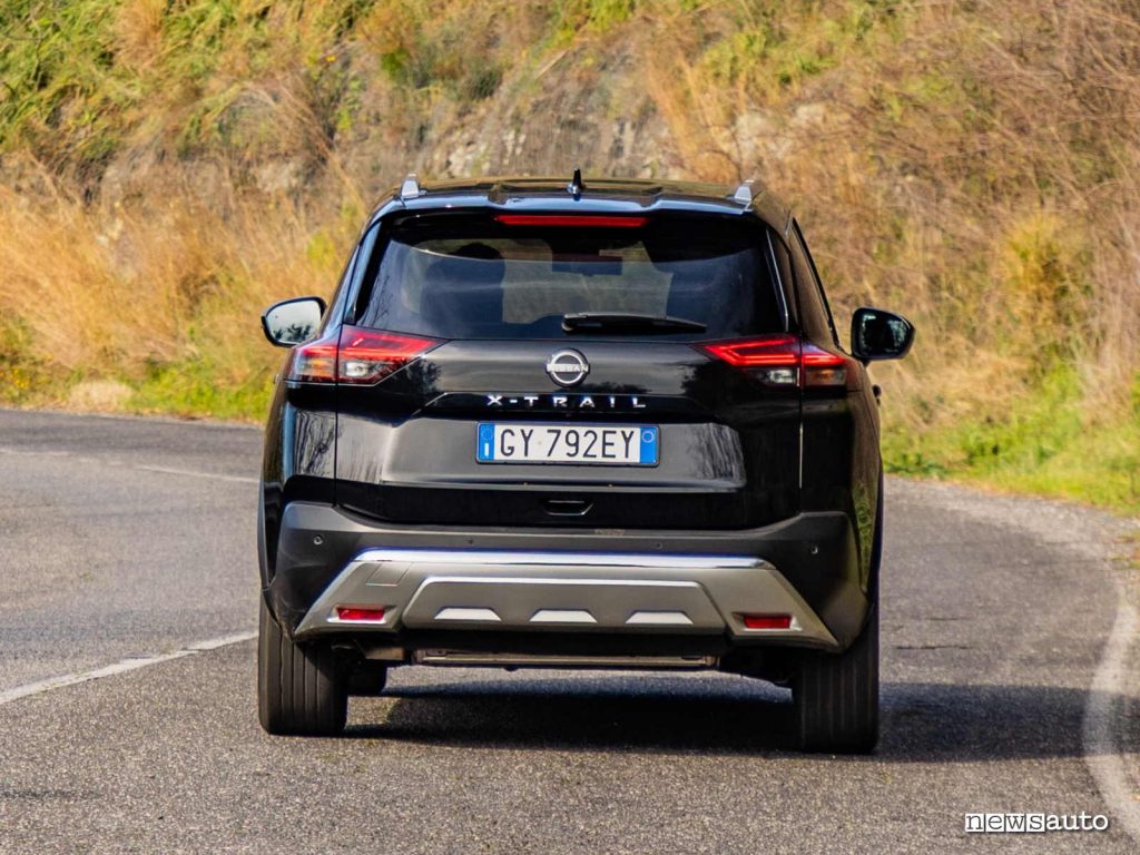 Nissan X-Trail 1.500 mild hybrid  il test su strada