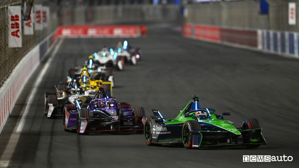 Scene iniziali Gara 2 ePrix Jeddah