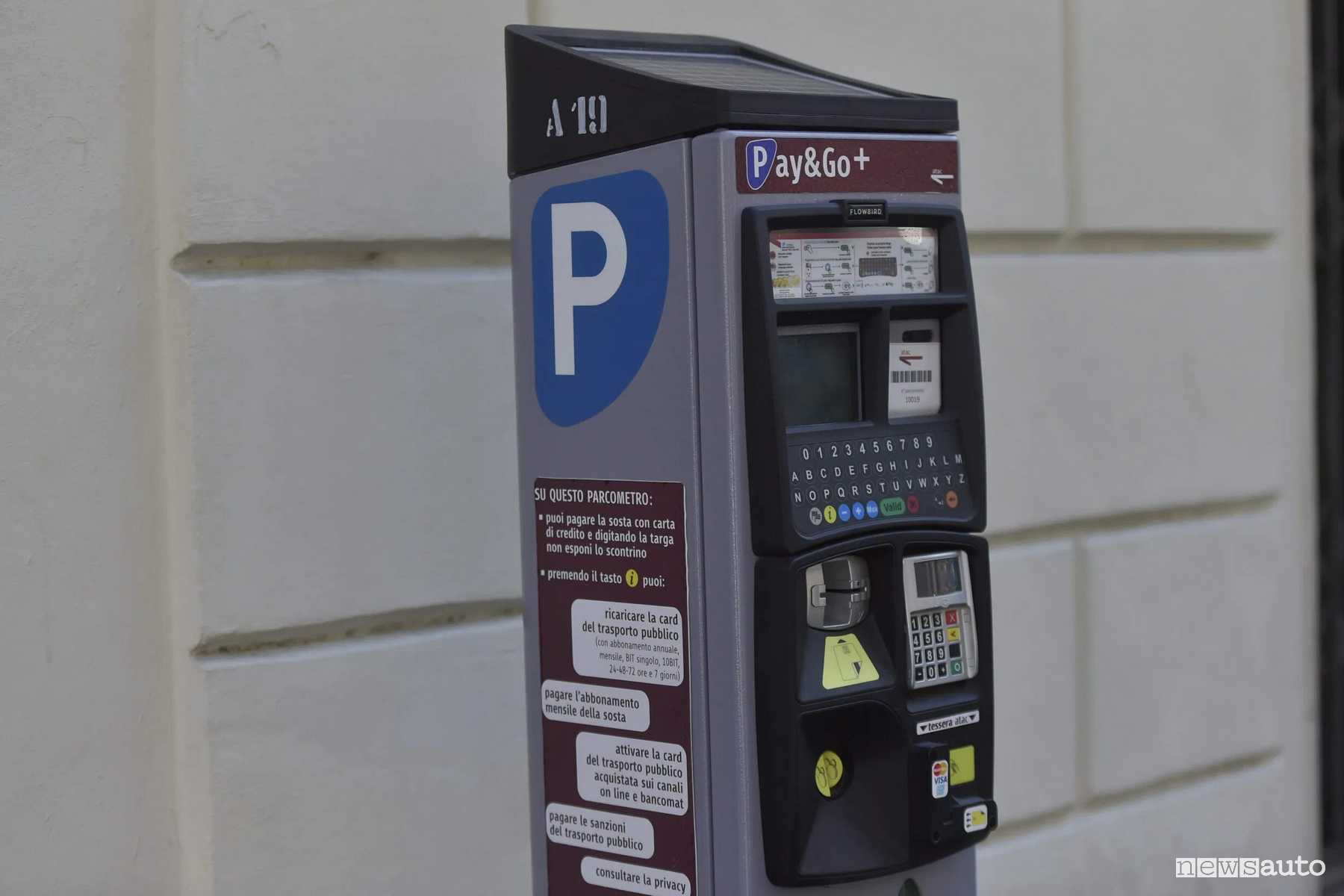Parcheggio scaduto strisce blu