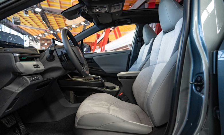 Toyota C-HR+ abitacolo