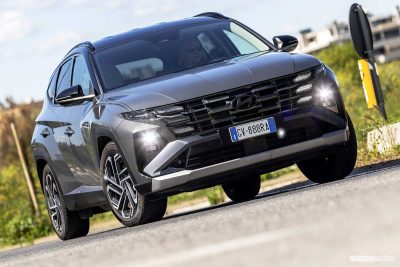 Hyundai Tucson plug-in hybrid test su strada