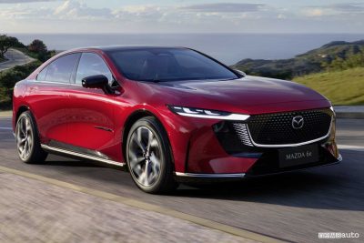 Mazda 6e Takumi Plus su strada