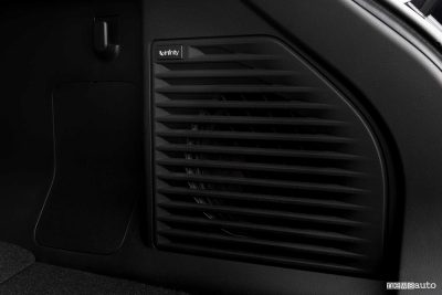 Suzuki e Vitara impianto audio Infinity