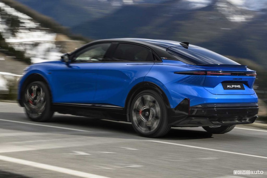 Alpine A390 GTS su strada