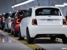 Fiat 500 ibrida sulla linea di produzione di Mirafiori