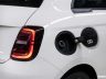 Bocchettone di rifornimento della Fiat 500 ibrida