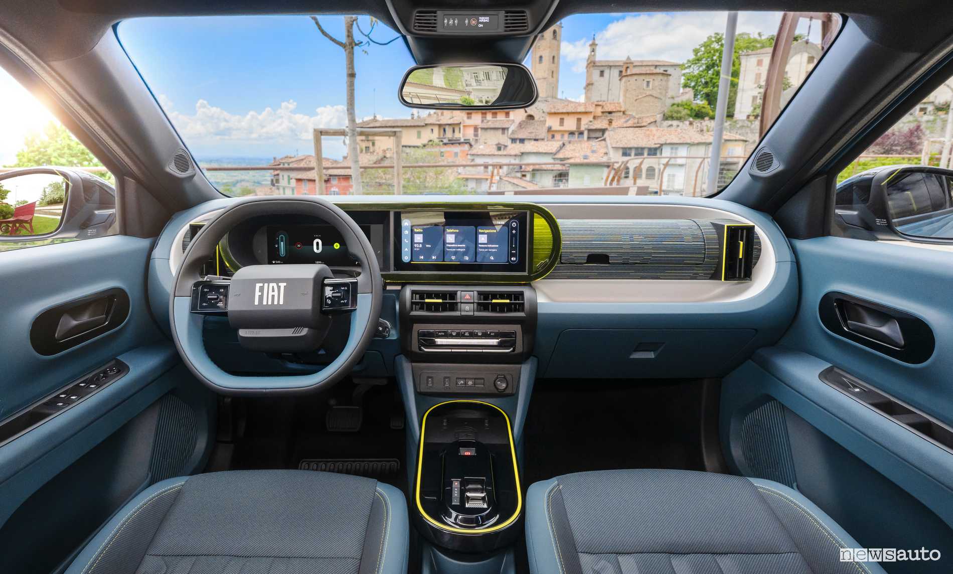 Fiat Grande Panda Hybrid Icon plancia abitacolo