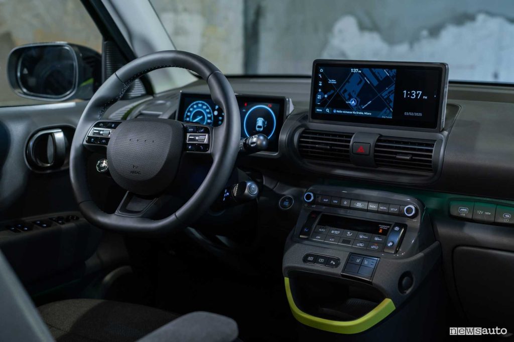 Hyundai Inster Cross plancia abitacolo