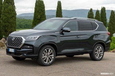 KGM Rexton anteriore 3/4