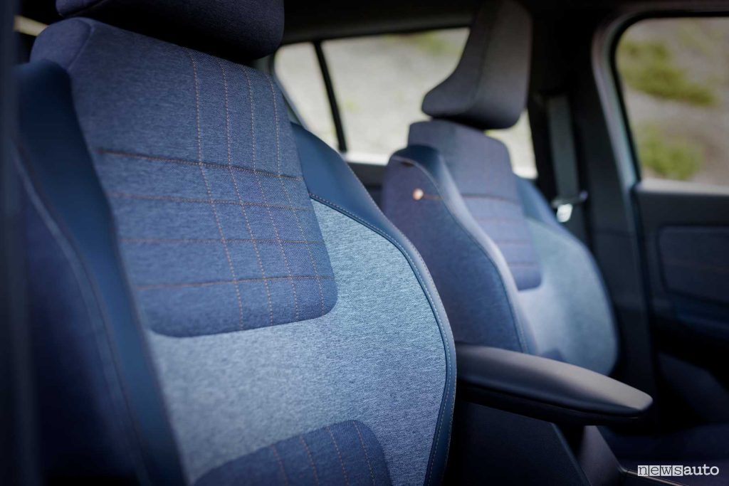 Renault 4 E-Tech electric Techno rivestimento sedili anteriori abitacolo