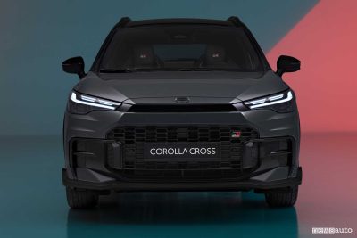 Toyota Corolla Cross GR Sport frontale firma luminosa