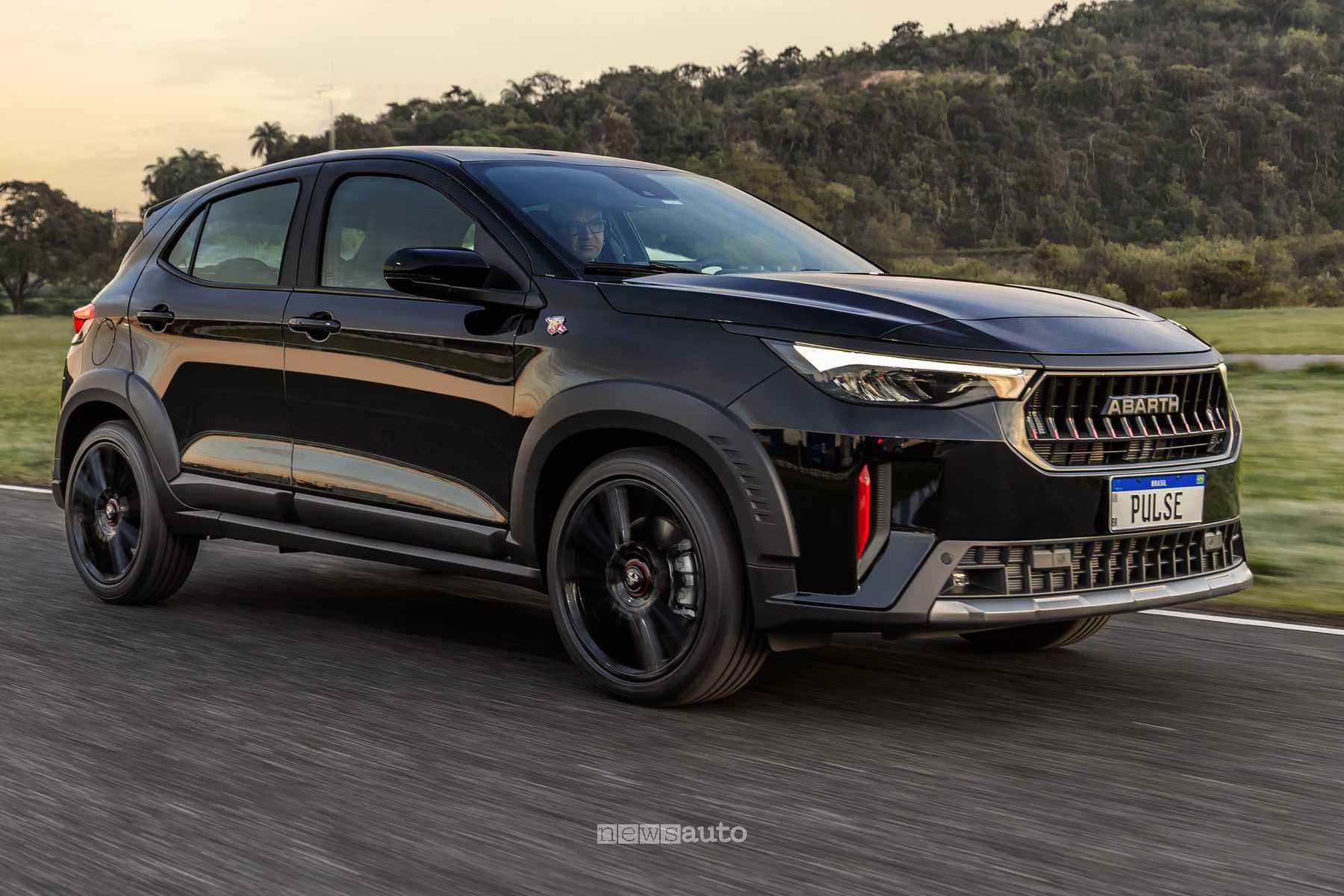 Fiat Pulse Abarth 2026, il SUV sportivo da 188 CV solo per il Brasile