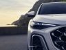 Audi Q5 e-hybrid faro anteriore