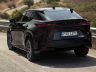 Lexus RZ 500e Luxury su strada