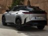 Lexus RZ 550e F Sport posteriore 3/4