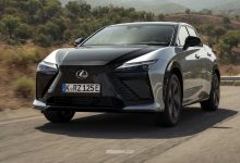Lexus RZ 550e F Sport su strada