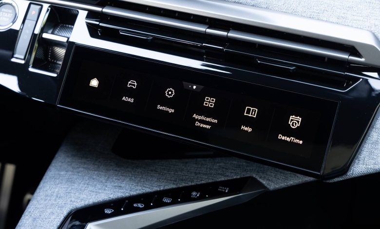 Peugeot 5008 AWD display i-toggles
