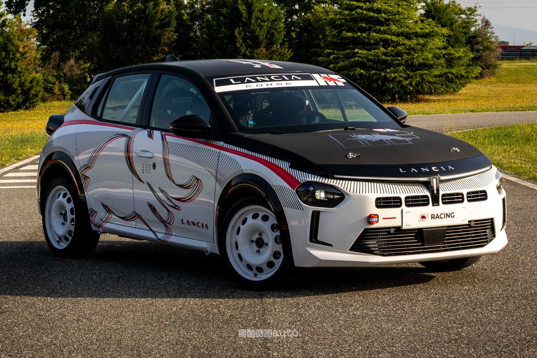 Lancia Ypsilon HF Racing, la sportiva per giovani piloti rally