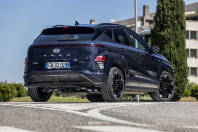 Hyundai Kona Electric N Line posteriore 3/4