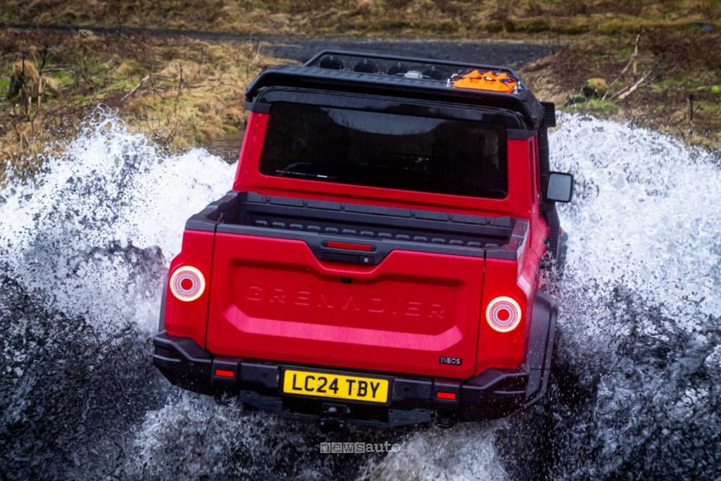 Ineos Grenadier Trialmaster X Letech guado in off road