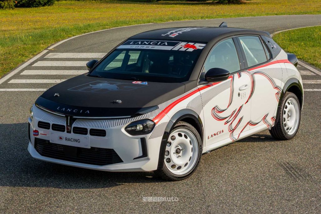 Lancia Ypsilon HF Racing anteriore 3/4