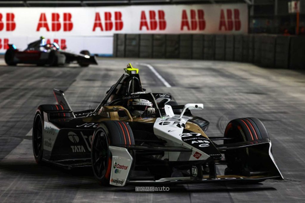 Nick Cassidy (Jaguar) ha vinto entrambe le gara di Londra di Formula E 2025