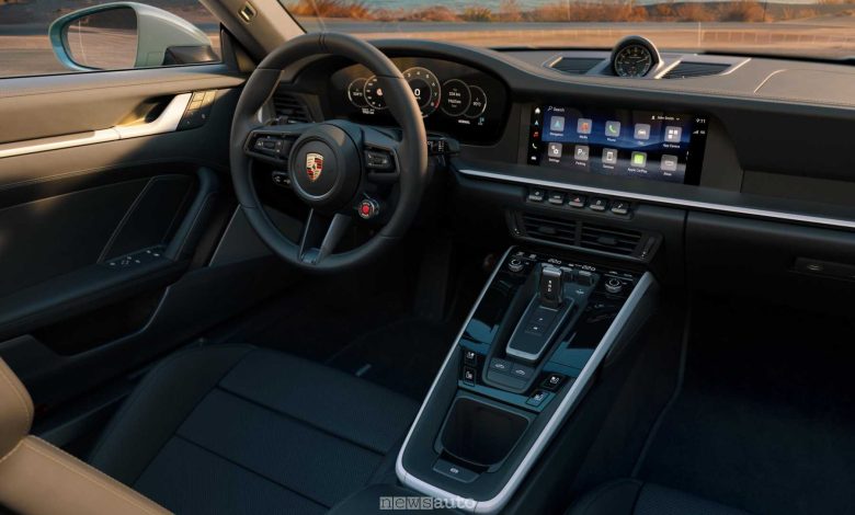 Porsche 911 Carrera 4S Targa plancia abitacolo