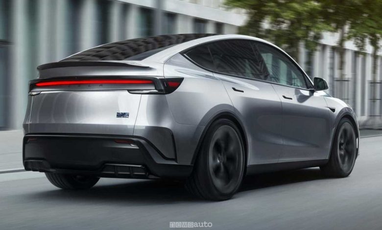 Nuova Tesla Model Y Performance su strada