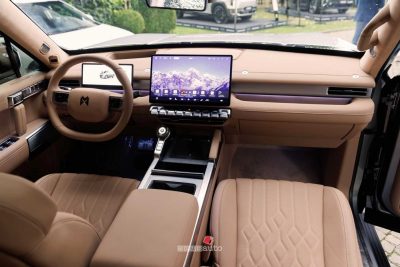 Dongfeng MHero 817 plancia abitacolo