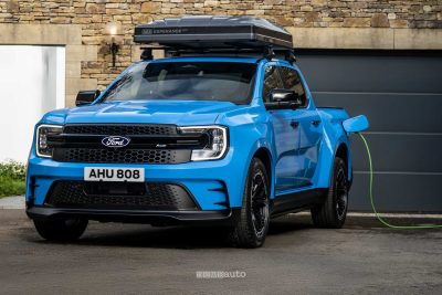 Ford Ranger MS-RT PHEV in ricarica