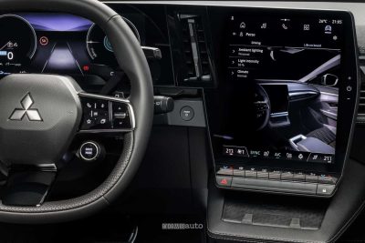 Mitsubishi Eclipse Cross EV display infotainment