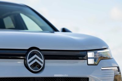 Nuova Citroen C5 Aircross plug-in logo anteriore