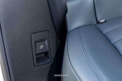 Nuova Citroen C5 Aircross plug-in comandi per la regolazione dei sedili posteriori