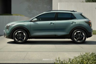 Nuova Kia Stonic laterale