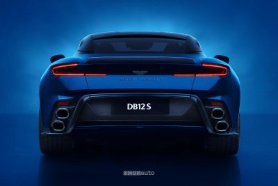 Aston Martin DB12 S posteriore