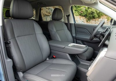 Leapmotor B10 sedili anteriori