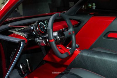 Mazda Vision X-Compact volante