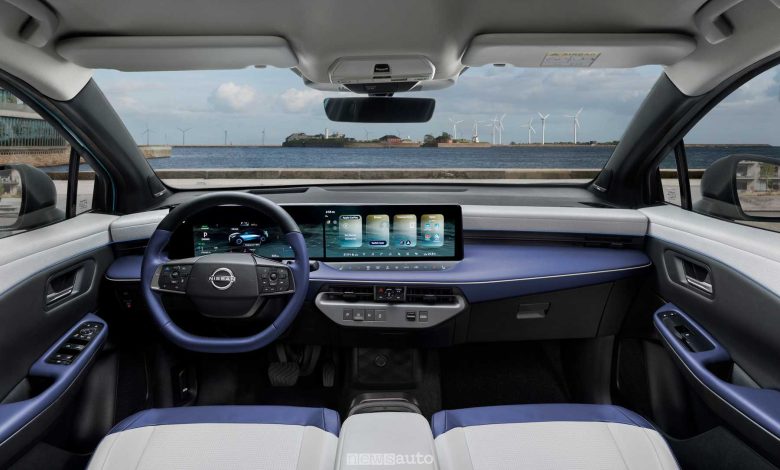 Nuova Nissan Leaf plancia abitacolo