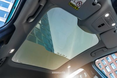Nuova Nissan Leaf tetto elettrocromatico