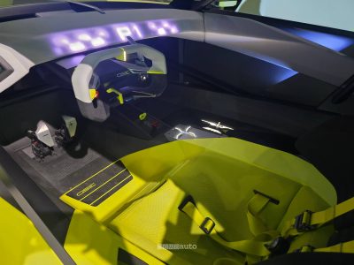 Opel Corsa GSE Vision Gran Turismo abitacolo