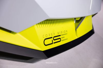 Opel Corsa GSE Vision Gran Turismo splitter anteriore