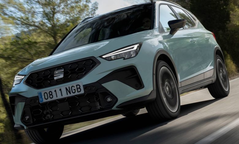 Seat Arona 2026 vista anteriore in movimento