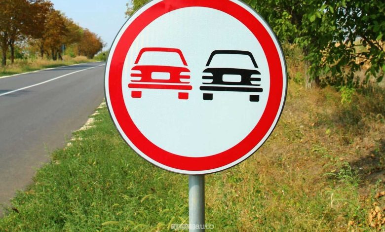 segnale divieto di sorpasso