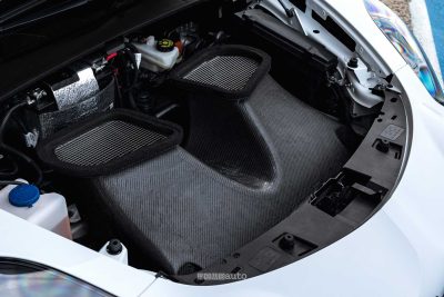 Alpine A110 R Ultime vano motore con dettagli in carbonio