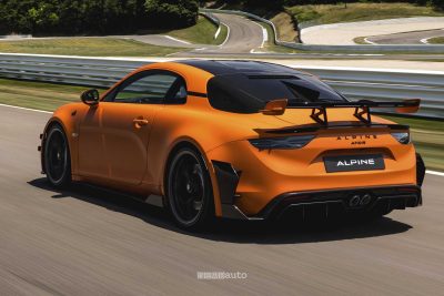 Alpine A110 R Ultime in pista a Le Mans